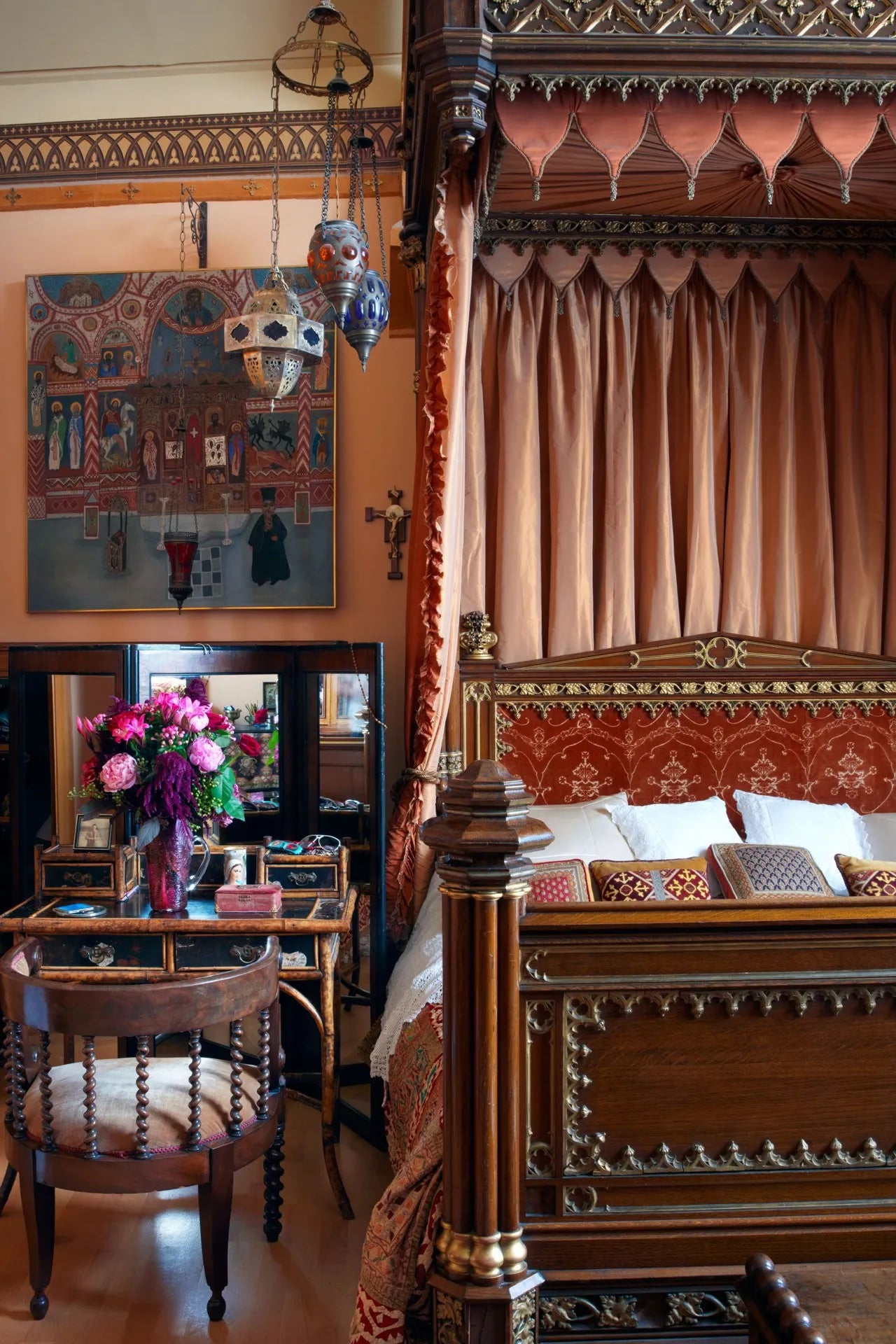 Victorian Lacquered Tiger Bamboo Writing Desk or Dressing Table