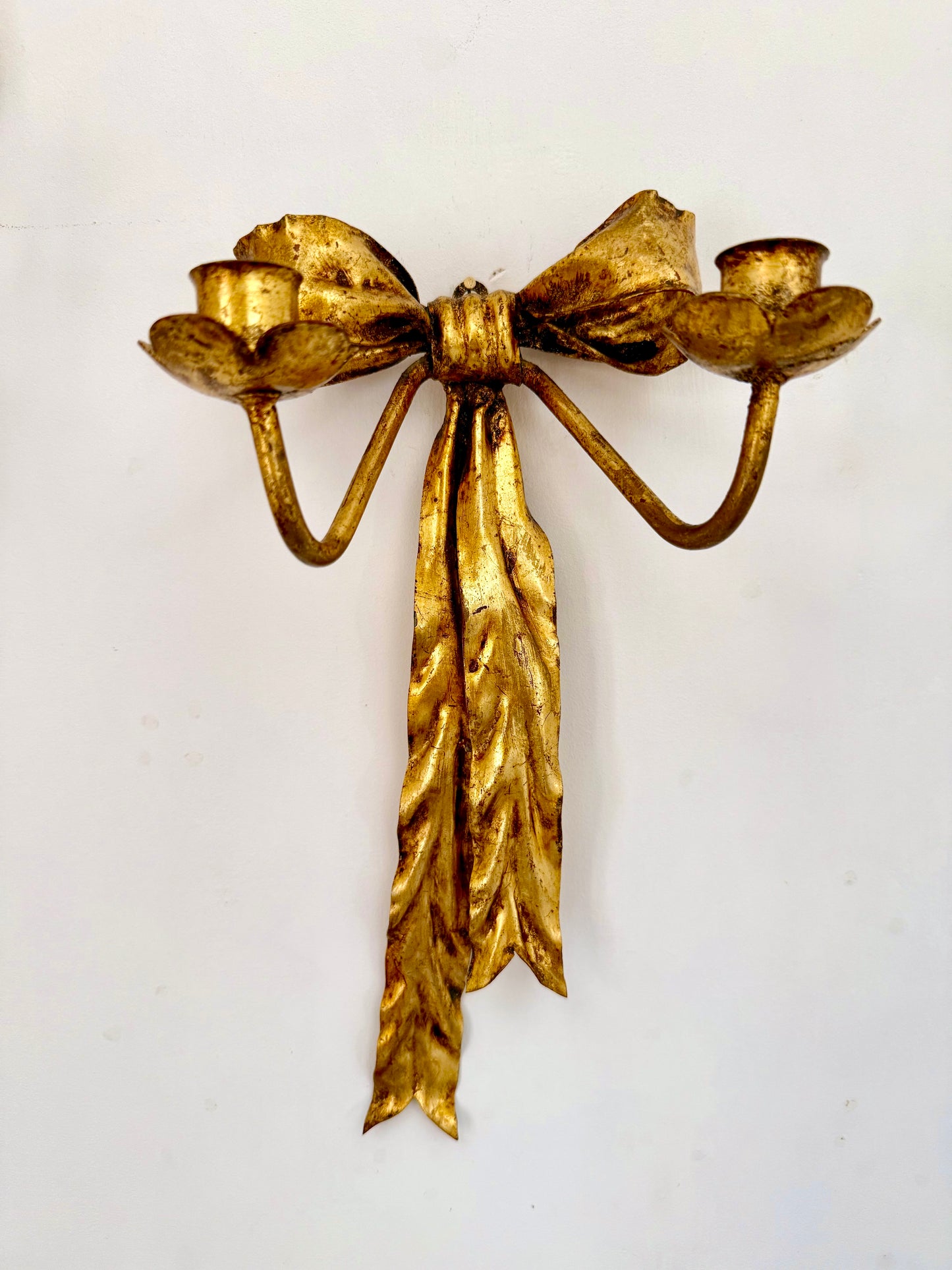Pair of 1940s Italian Toleware Bow Sconces