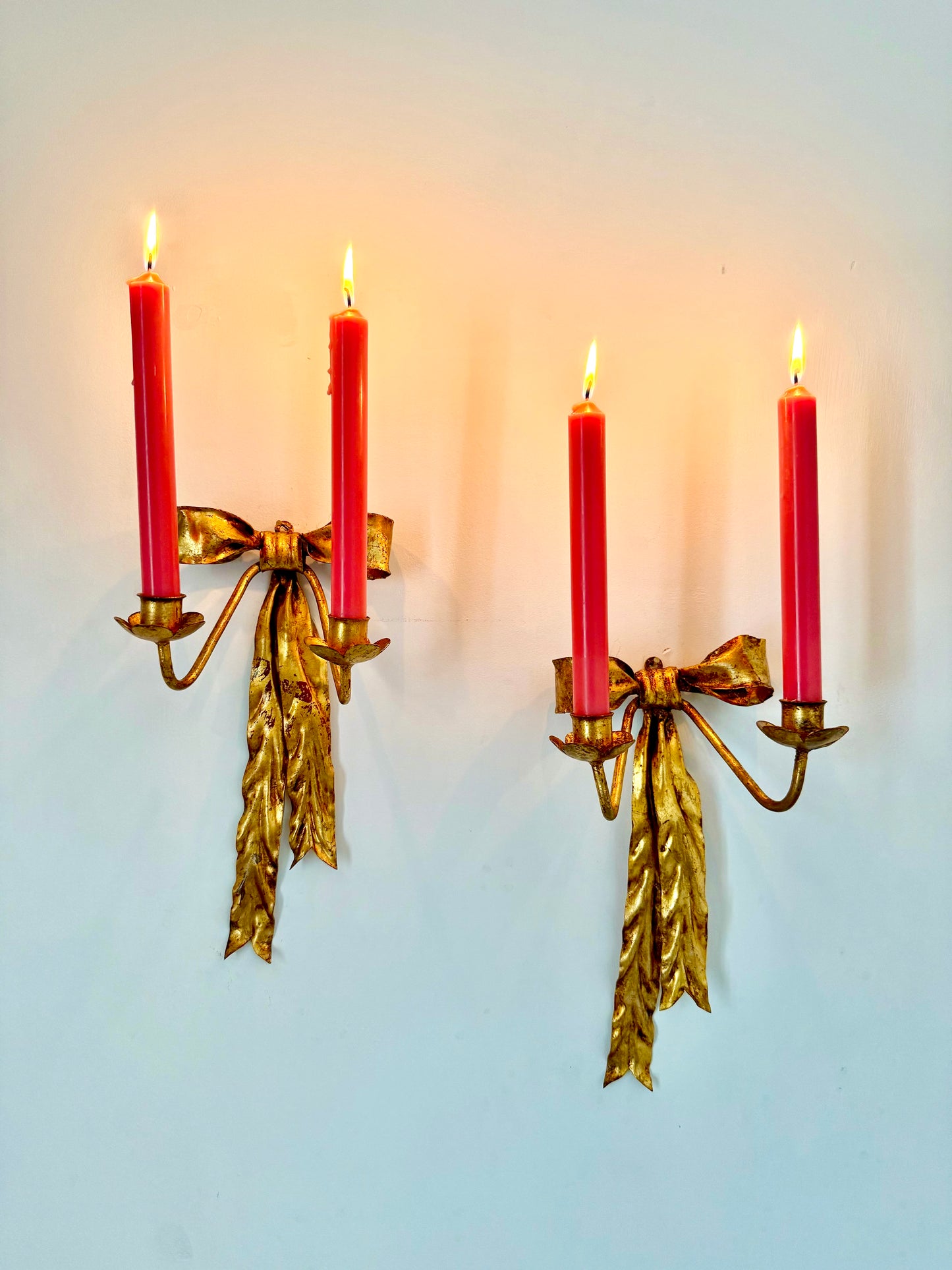 Pair of 1940s Italian Toleware Bow Sconces