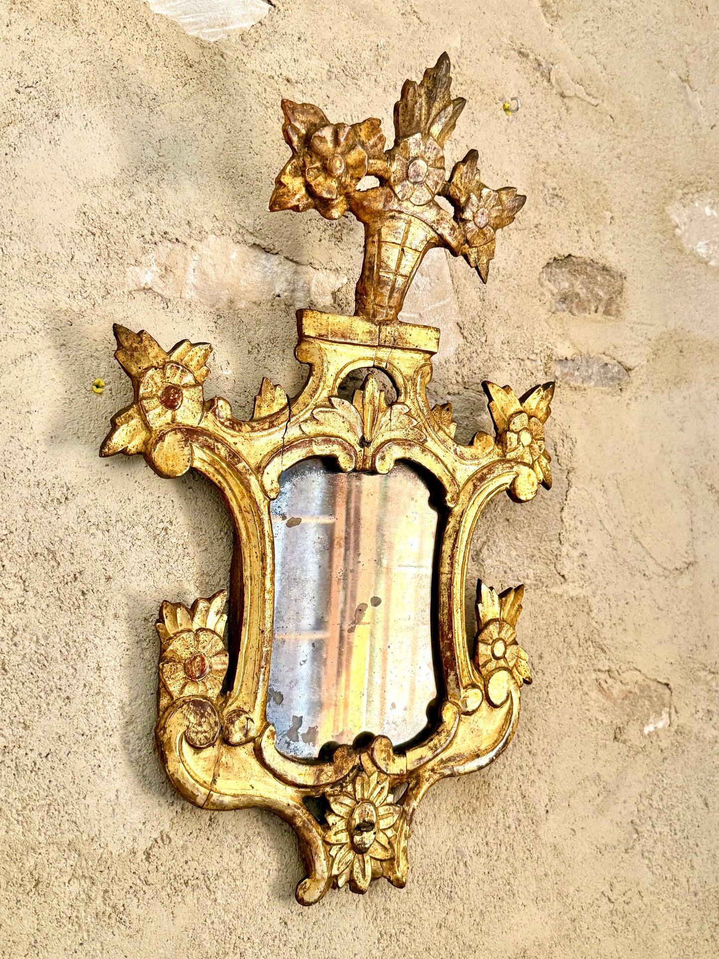 C18th Spanish Rococo Giltwood Mirror